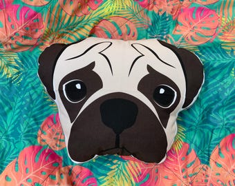 Almohada de Pug cervatillo para amantes de los perros / Regalo de cumpleaños para mamá Pug / Almohada con forma de peluche / Peluche de Pug / Memorial de perro / Pérdida de mascota / Diseño de impresión svg de perro