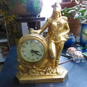 Vintage United Self-Starting Girl Majorette Mid Century Mantle Clock Electric