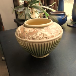 Vintage Rare Roseville Donatello Vase