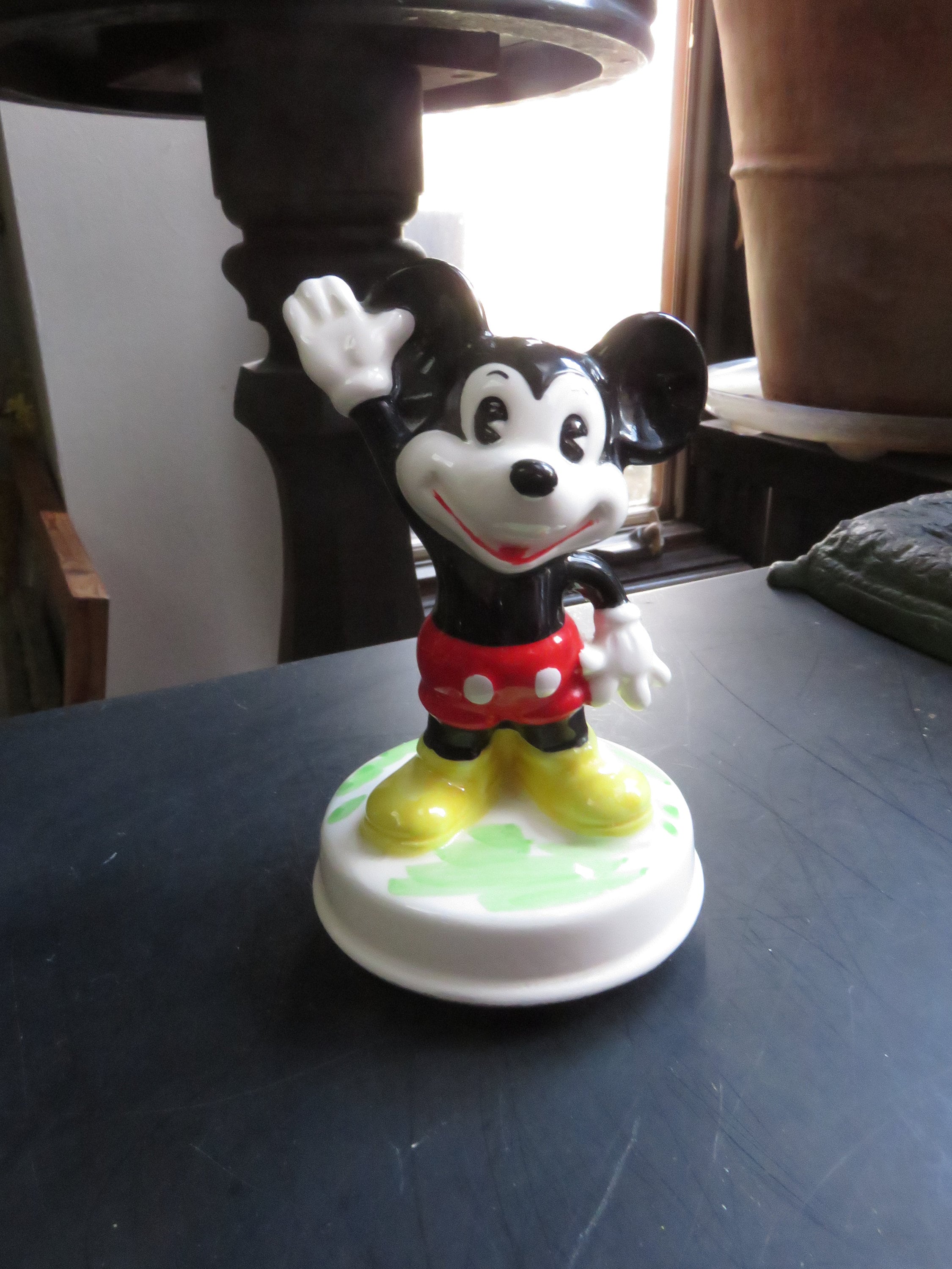 Vintage Mickey Mouse Mug | songbirdartistry