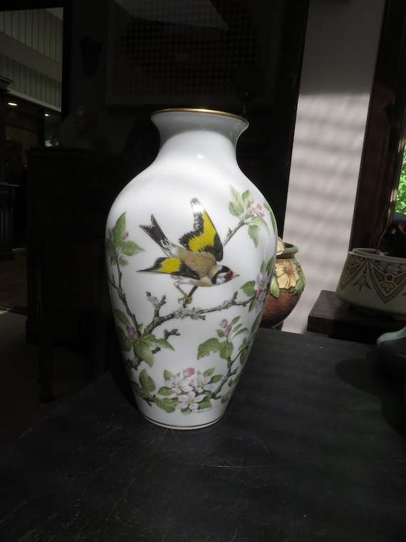 Vintage Franklin Porcelain Woodland Bird Vase Floral Flower 1981