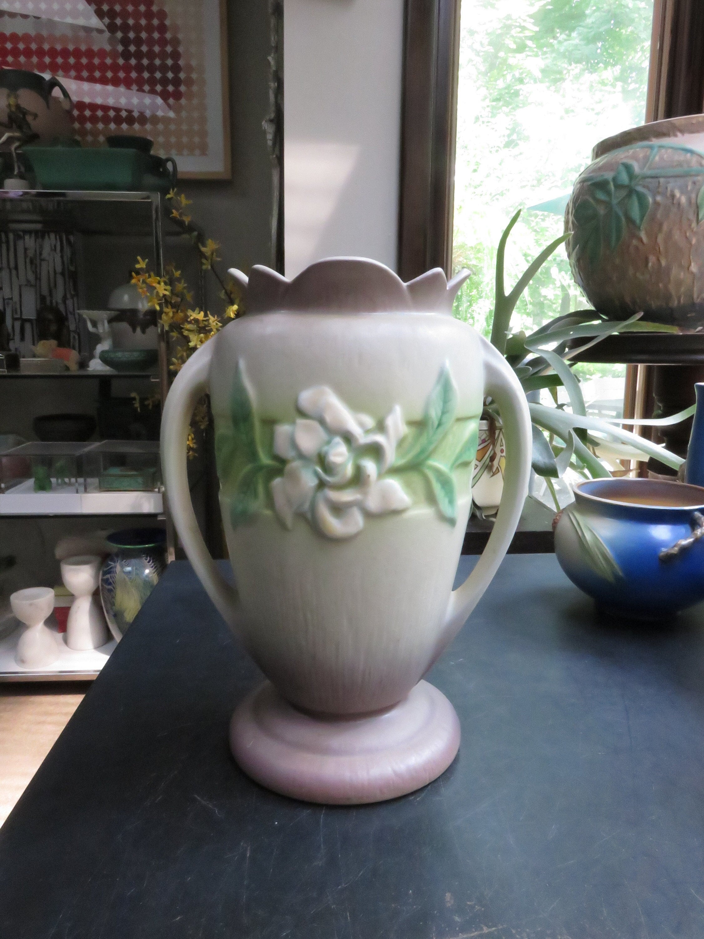 Vintage Roseville Gardenia Vase 686-10 - Etsy