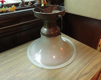 Vintage Art Deco Modern Glass and Brass  Finish Ceiling Light Lamp Fixture