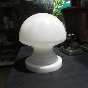 Vintage Art Deco PilzForm Milchglas Unikat Deckenlichtschirm