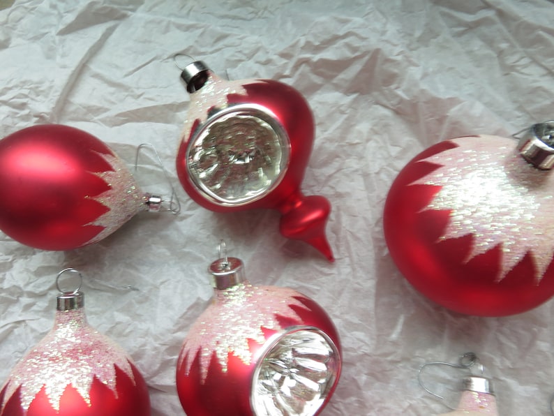 Vintage Lot of 12 Red Glitter Indent Teardrop Christmas Tree Ornaments