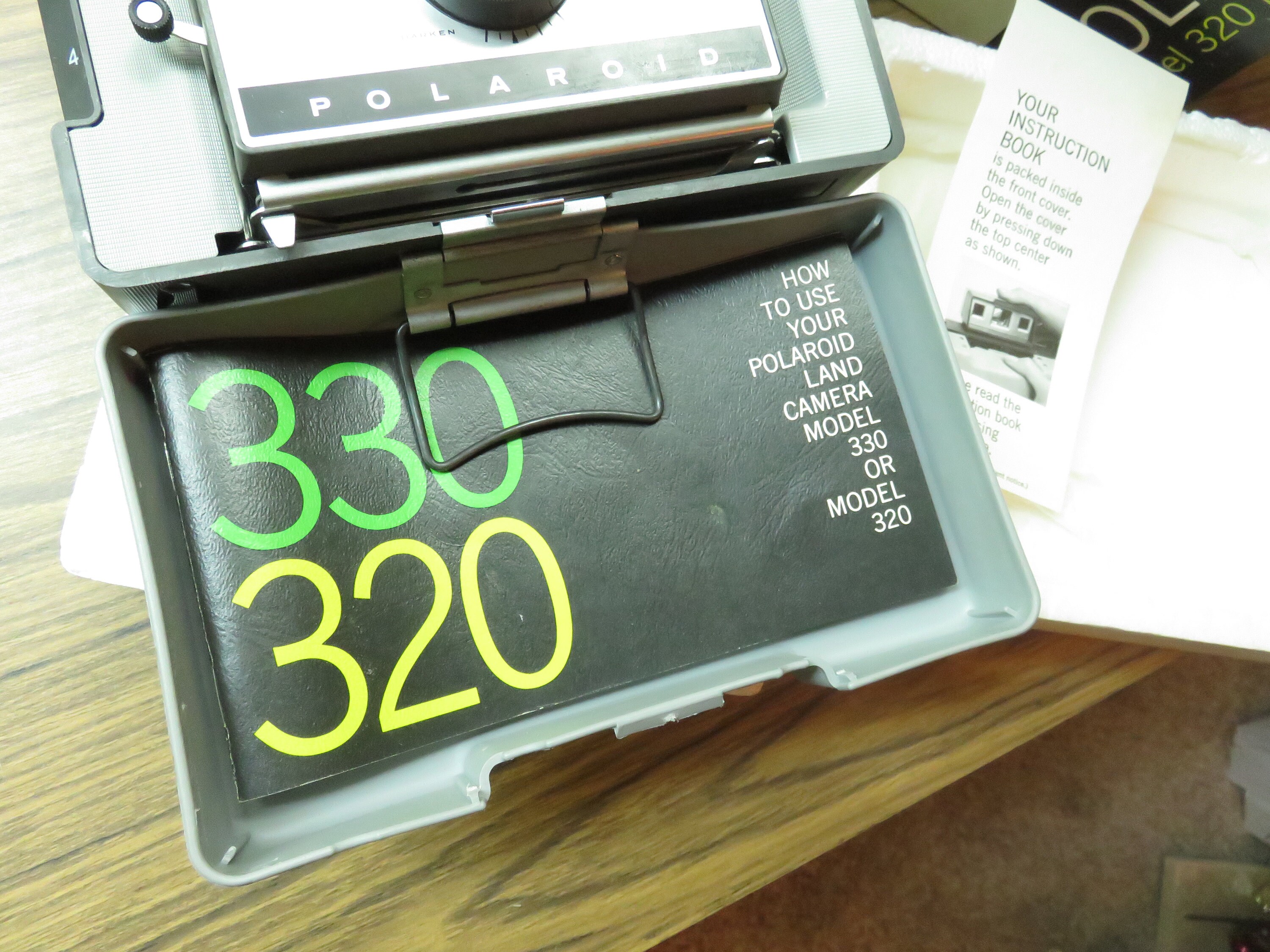 Vintage Polaroid Model 320 Land Camera in Original Box - Etsy Canada