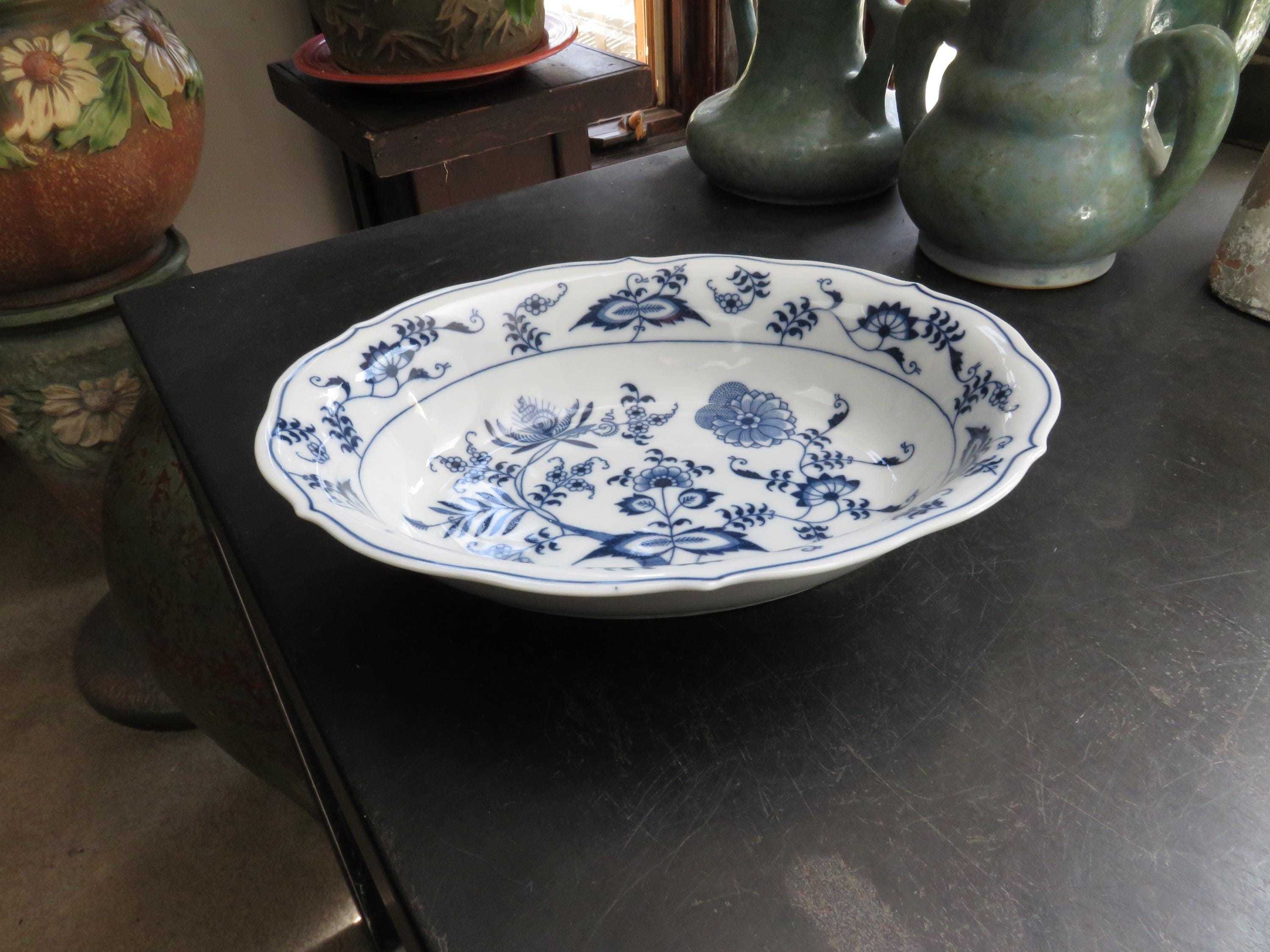 Vintage Blue Danube Blue Onion Blue White Floral Flower Leaf Oval Vegetable Veggie Bowl