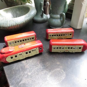 Vintage Prewar Hefner Union Pacific Overland Flyer Railways M - 1000 Engine and 3 Passenger Cars