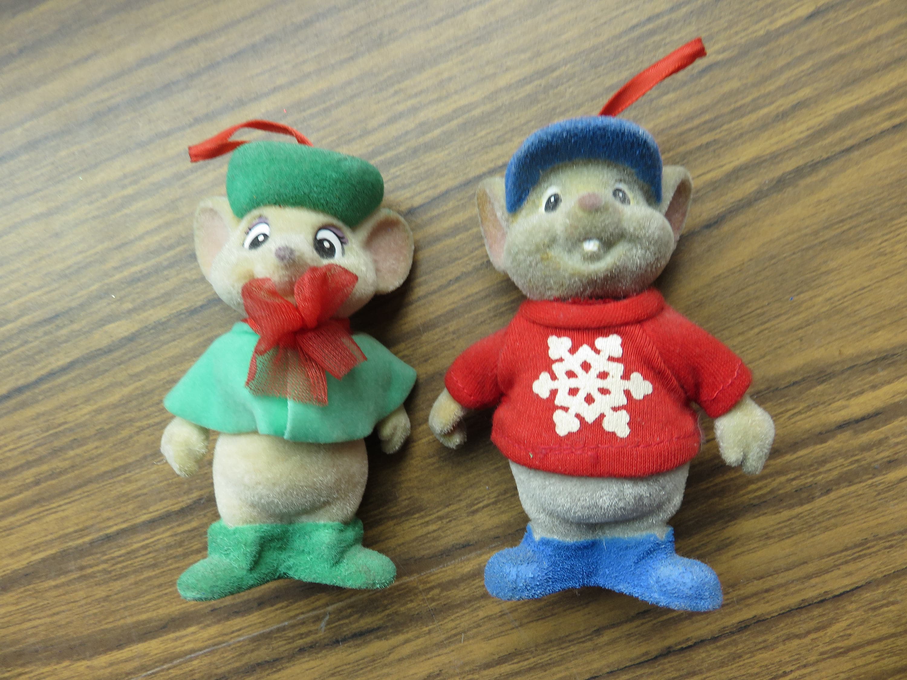 Fievel christmas ornament Clearance