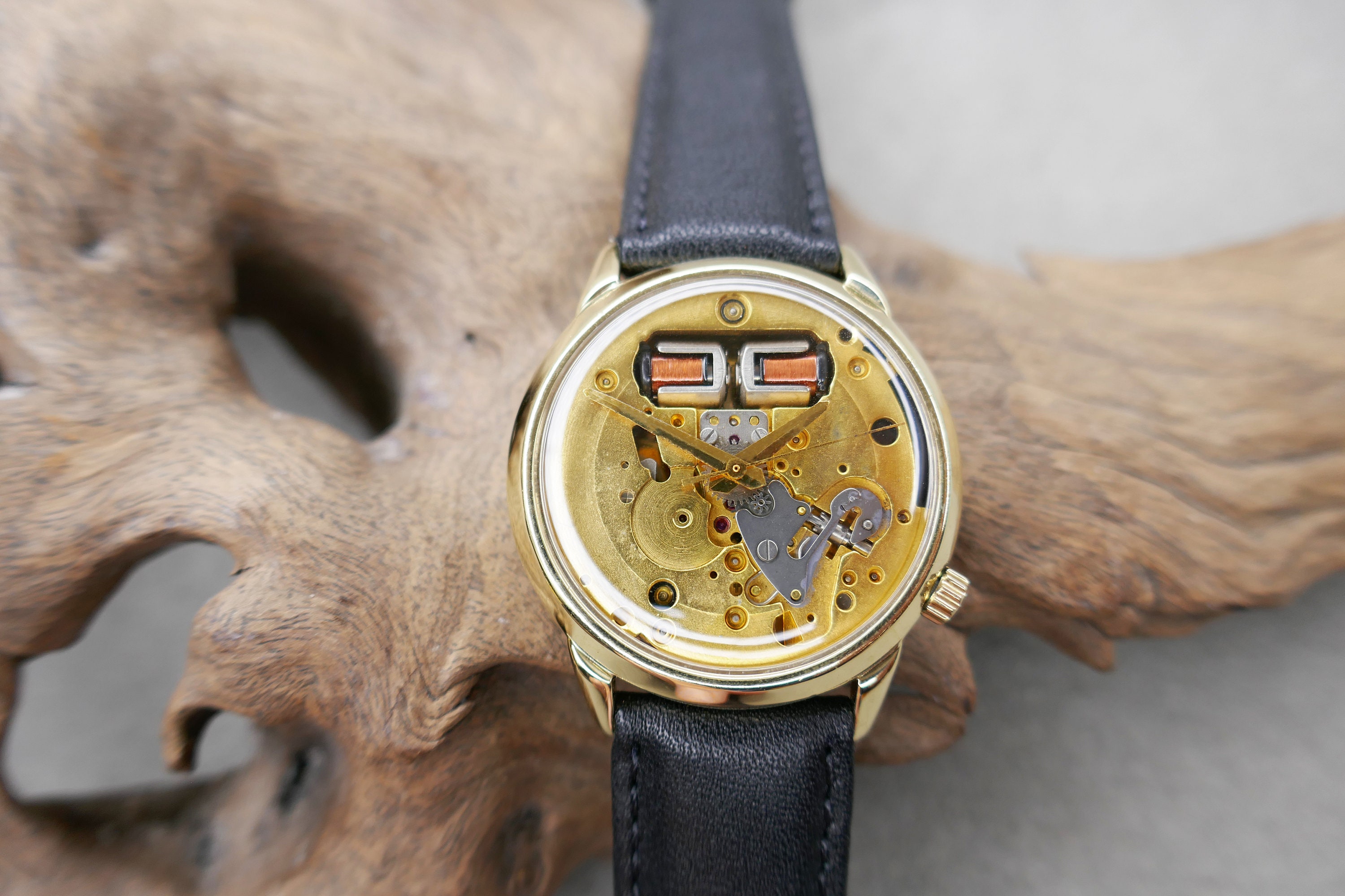 Bulova Accutron Spaceview Orologio da uomo 1975 Cassa in oro