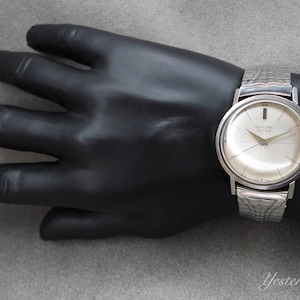 Glycine Altus Silver Dial Men&#39;s Watch 1960&#39;s Swiss Made 17 Jewel Manual Movement Stainless Steel Case