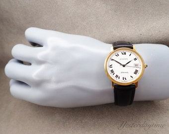 Juvenia 1970's White Enamel Date Dial Men's Watch Swiss 17 Jewel Automatic Movement Gold Plated Case
