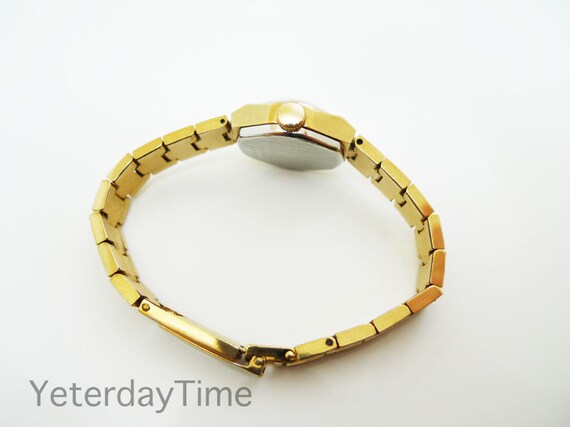 F hinds hotsell womens watches