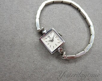 Omega Ladies Watch 1950's Swiss 17 Jewel Manual Movement Stainless Steel Case
