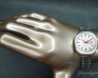 Exactus Ladies Watch 1960's Swiss 21 Jewel Automatic Movement Stainless Steel Case with Italian Day & Date