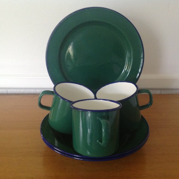 Vintage Enamel Set - 2 Bowls 3 Mugs and a Plate - Green with Blue Trim