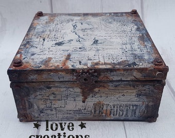 Steampunk  Industrial style rusty look vintage, wooden storage box, gift box, jewellery, keepsake, memory box