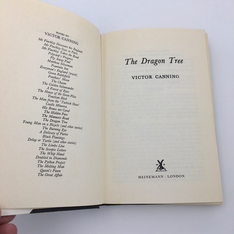 The Dragon Tree by Victor Canning Great Britain Re-issue Hardcover with Dust Cover Heinemann 1971 image 6