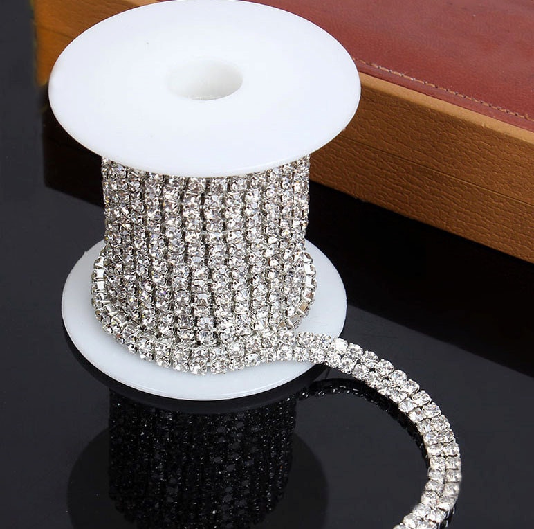 4.5mm Big Rhinestone Trim ( Ss18 ) - Crystal Trim