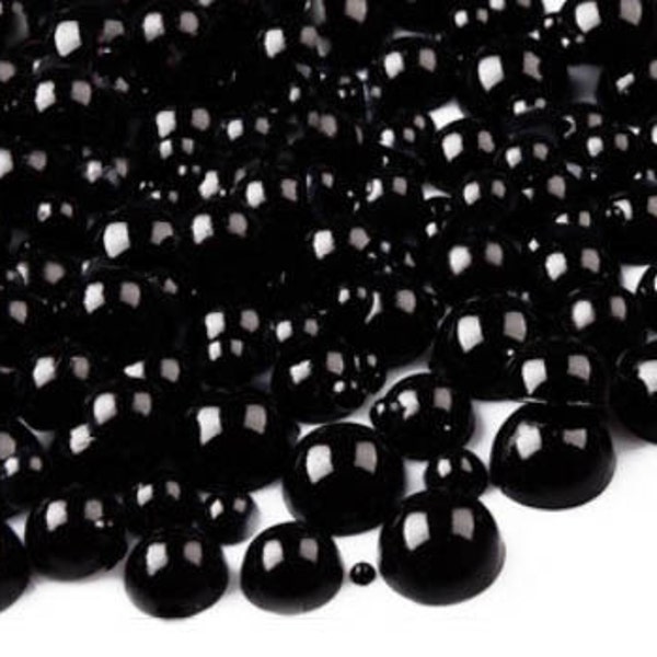 500 - 750 Stück Schwarz Mix Größen flache Rückseite Resin Perlen Cabochons