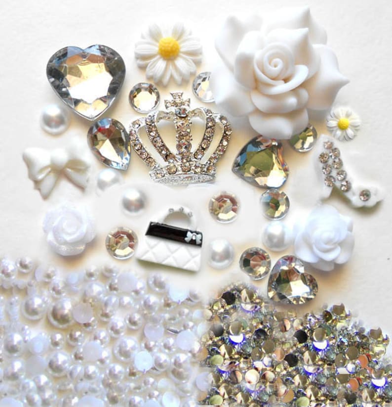 Sale -- DIY 3D Crown White FlowersBling Bling  Kawaii Resin Flatback Decoden Cabochons Cell Phone Case Deco Kit 