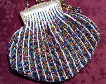 Jewels-on-White Bead-Knitted Handbag