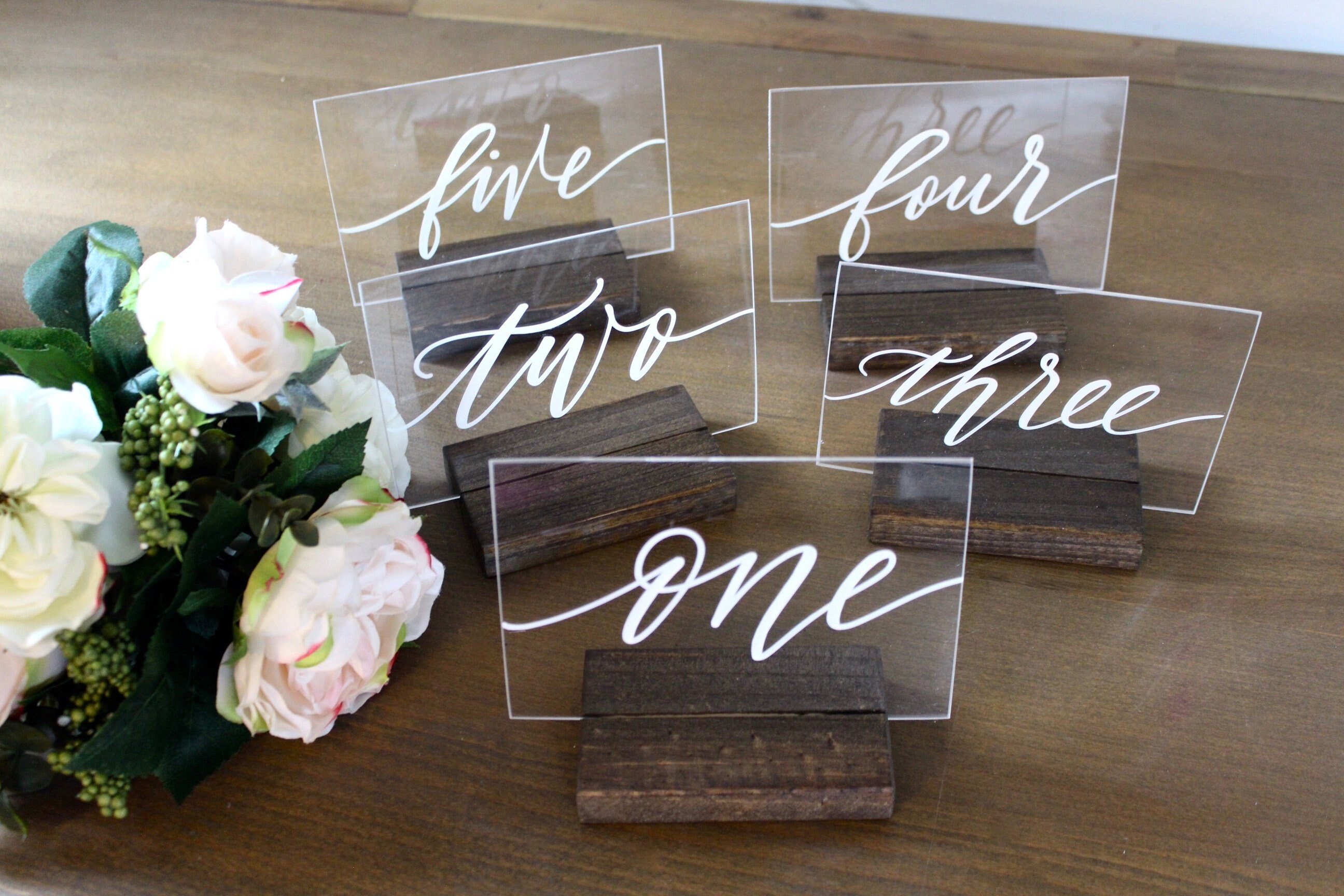 Clear number. Табличка vip столик. acrylic wedding. acrylic number.