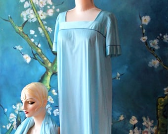 1970s Blue Trapeze Kaftan Style Lingerie Peignoir Set Gown & Button Front Robe Set Plus Size Lingerie Set Maternity by Le Voy's size L - XL