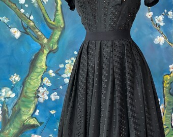 1950s Dress Black Eyelet Lace Fabric Peek a Boo Nude Peach Lining Full Circle Pleated Skirt Wedding Guest 50s Prom Party Dress size M by R&K