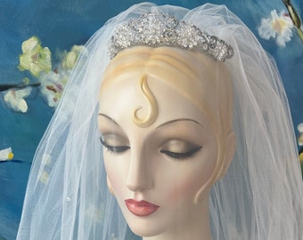 Princess Bride Crown Blusher Chapel Veil Crystal Glass Beaded Crown Fairy Princess Dress Style White Two Layer Chapel Veil Handmade One Size