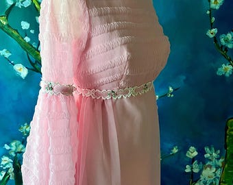 Bridgerton 70s Lantern Sleeve Bridesmaid Dress Pink Barbie Dress Costume Empire Maxi Pink Chiffon Smocked Look Eyelet Lace Velvet Ribbon M