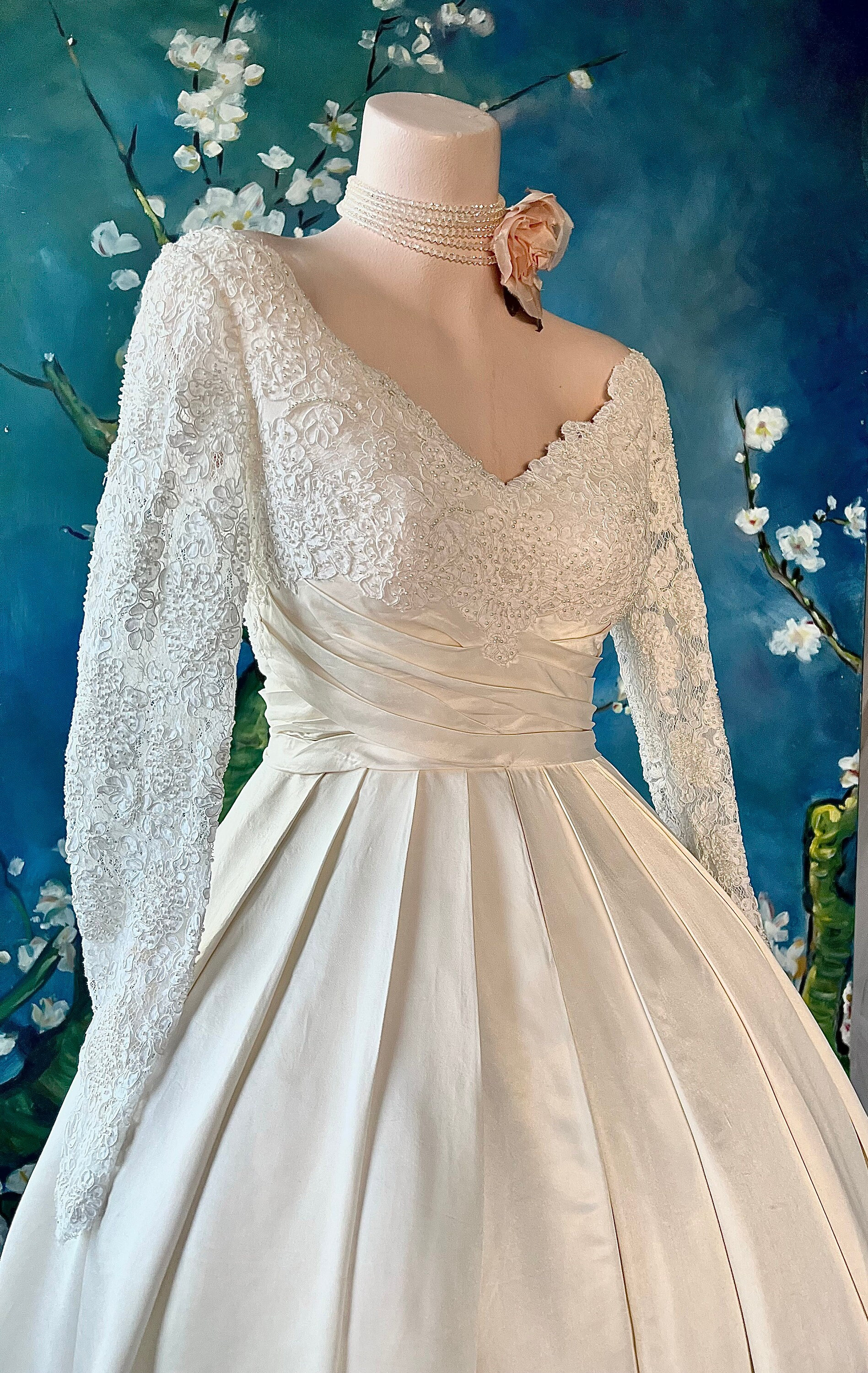 Dior wedding gown hot sale