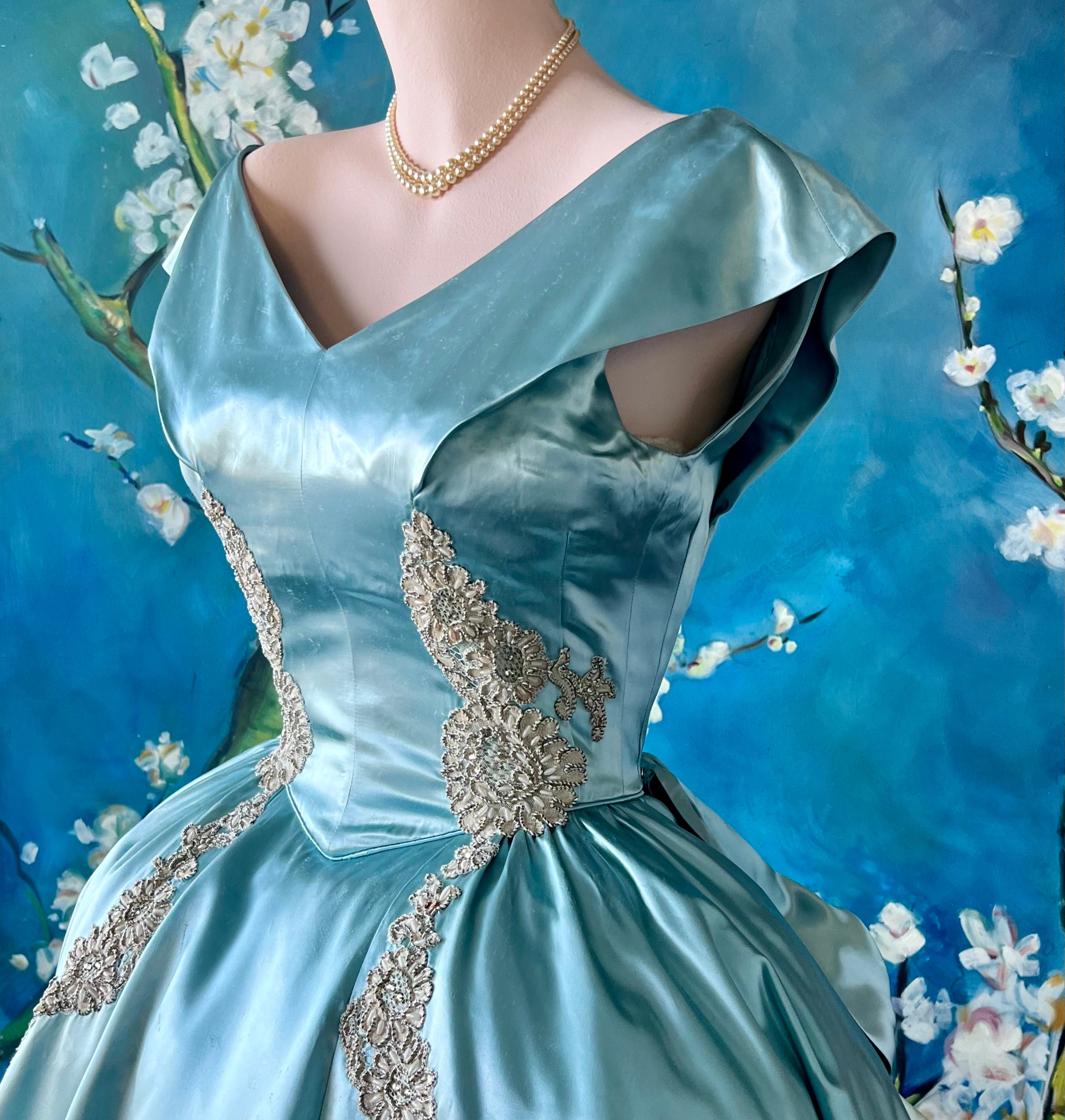CINDERELLA Disney Princess Blue Check Background so Cute for