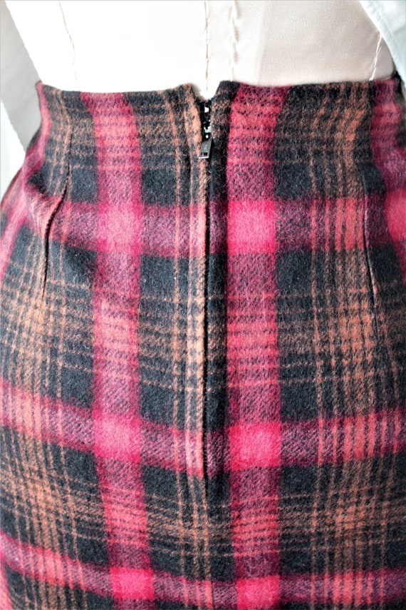 1940s Skirt Wool Box Pleat Skirt Black Pink Buffa… - image 1