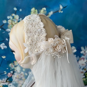 Vintage Long Cathedral Veil Silk Cream Bow Roses Beaded Lace  display picture 3