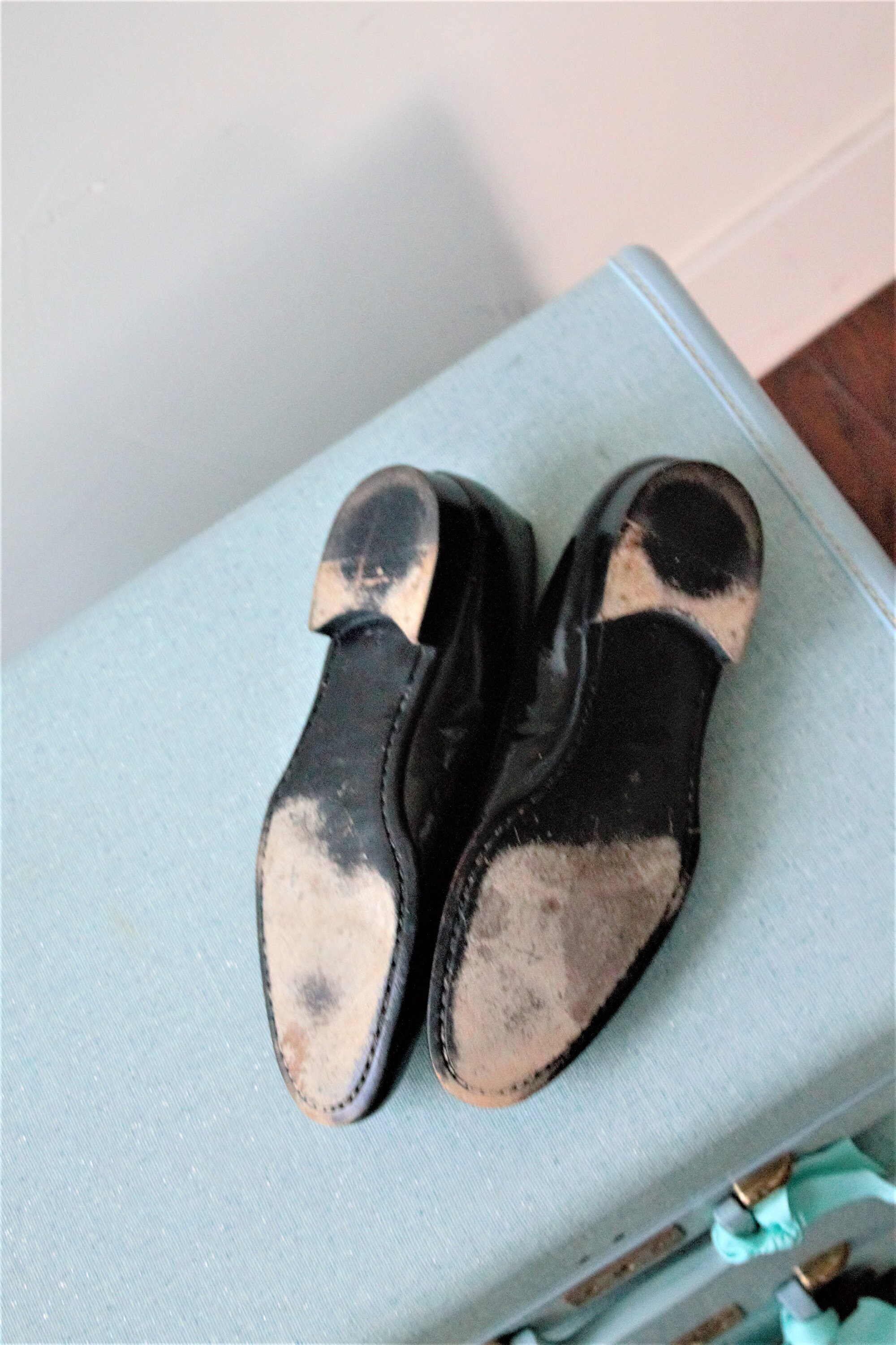 tuxedo loafers black