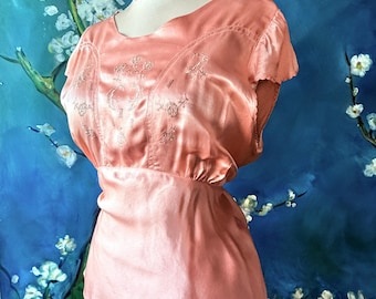 Conjunto de pijama de seda color melocotón de los años 30, top sin cierre con lazo en la espalda y pantalones palazzo bordados, de la marca CHENLEI, talla grande/busto 40/cintura 34/cadera 44.