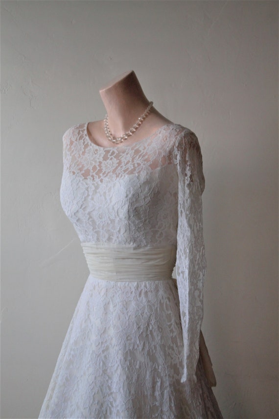 50s Silk Wedding Dress Beach Bridal Lace Top Dres… - image 9