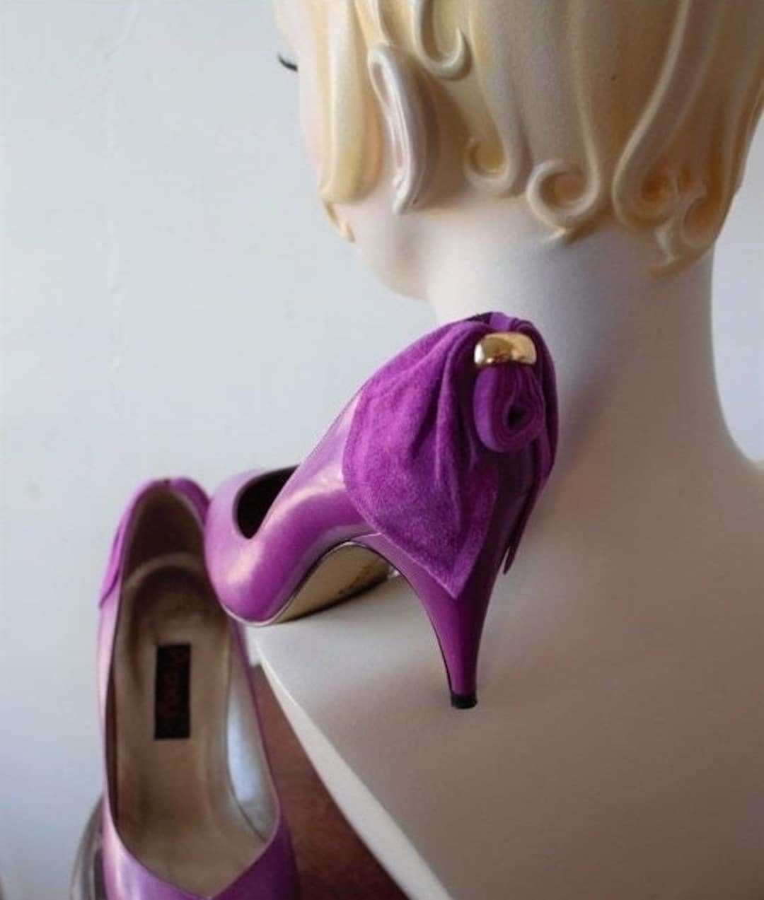 Vintage 80s Suede Bow Heels: Purple Leather Pumps, Size 6M