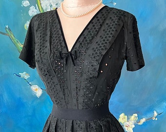 1950s Prom Party Dress Black Eyelet Lace Fabric Peek a Boo Nude Peach Lining Full Circle Pleated Skirt Wedding Guest size M by R&K
