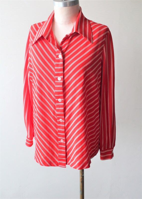 Red and White Stripe 1970's Polyester Button Fron… - image 3