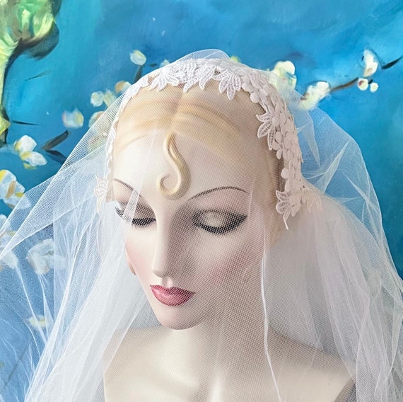 CARMEN Juliet Cap Veil, Bridal Cape Veil, Lace Wedding Veil