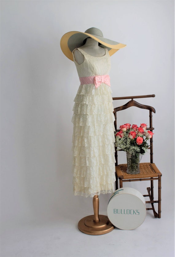 Hepburn Vibe Embroidery Faked 2pcs Dress