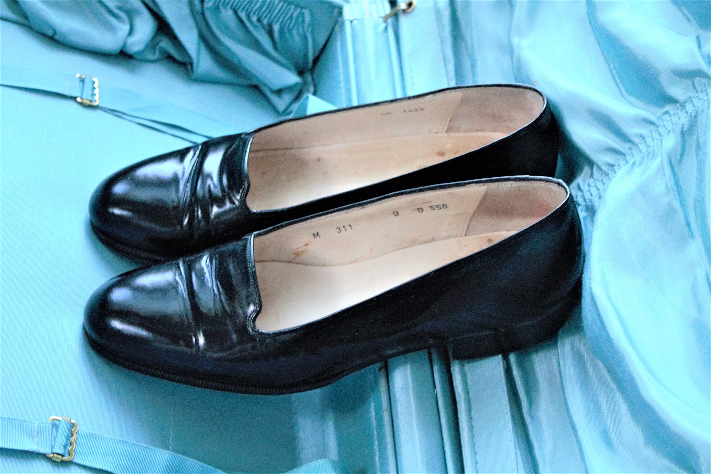 tuxedo loafers black