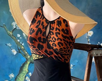 Sexy Oscar de la Renta Designer 70s Vintage Swimsuit Orange Leopard Print Keyhole Bodice Front size S-M