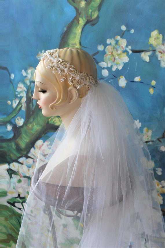 Bohemia Wedding Veil Handmade Bridal Fingertip Veil - VQ