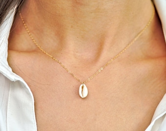 Cowrie Shell Necklace, Tiny Shell Necklace, Real Seashell Necklace, Real Shell, Tahiti Necklace, Cowrie Shell Jewelry, Seashell Jewelry