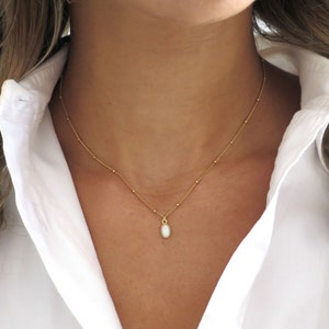Tiny Opal Pendant, Gold Opal Necklace, Dainty Opal Necklace Satellite Chain, Delicate Opal, Gold Pendant Necklace, Minimal Necklace