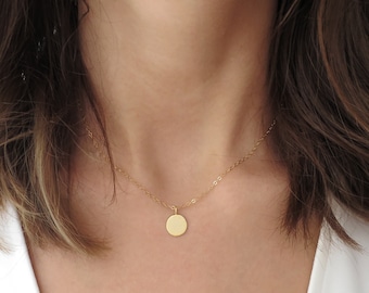 Colgante de moneda de oro, collar de moneda delicada, collar de moneda de oro delicada, joyería de monedas, collar de medallón de oro, moneda pequeña, moneda de oro pequeña