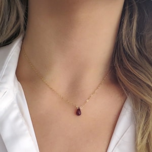 Small Garnet Necklace Gold, Gold Garnet Pendant Gold, Teardrop Garnet Jewelry, Garnet Necklace for Women, Garnet, January Birthstone Gift